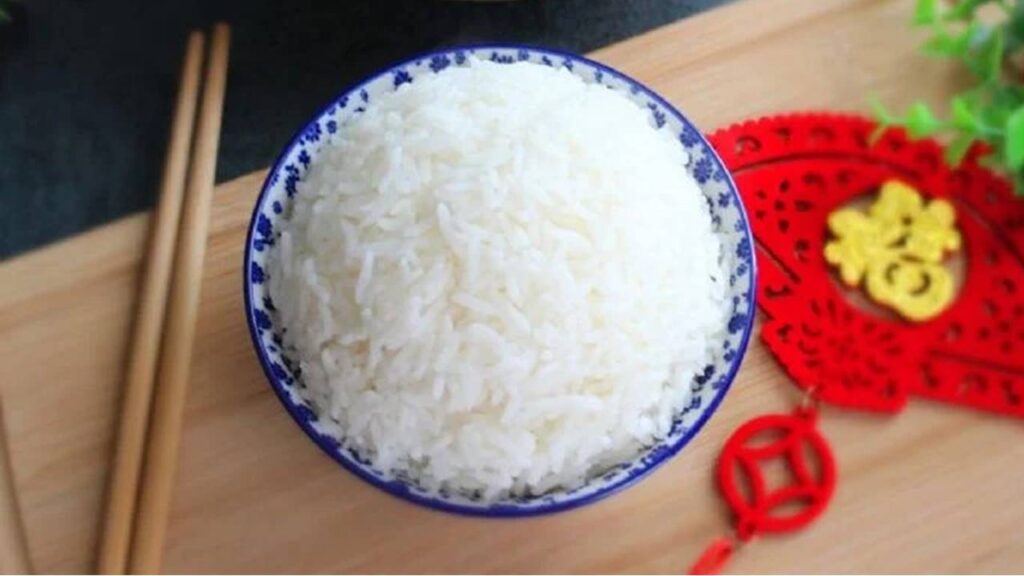 3 dicas secretas de especialistas para deixar o arroz soltinho e macio