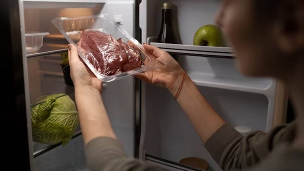 Aprenda a melhor forma de descongelar carne com segurança