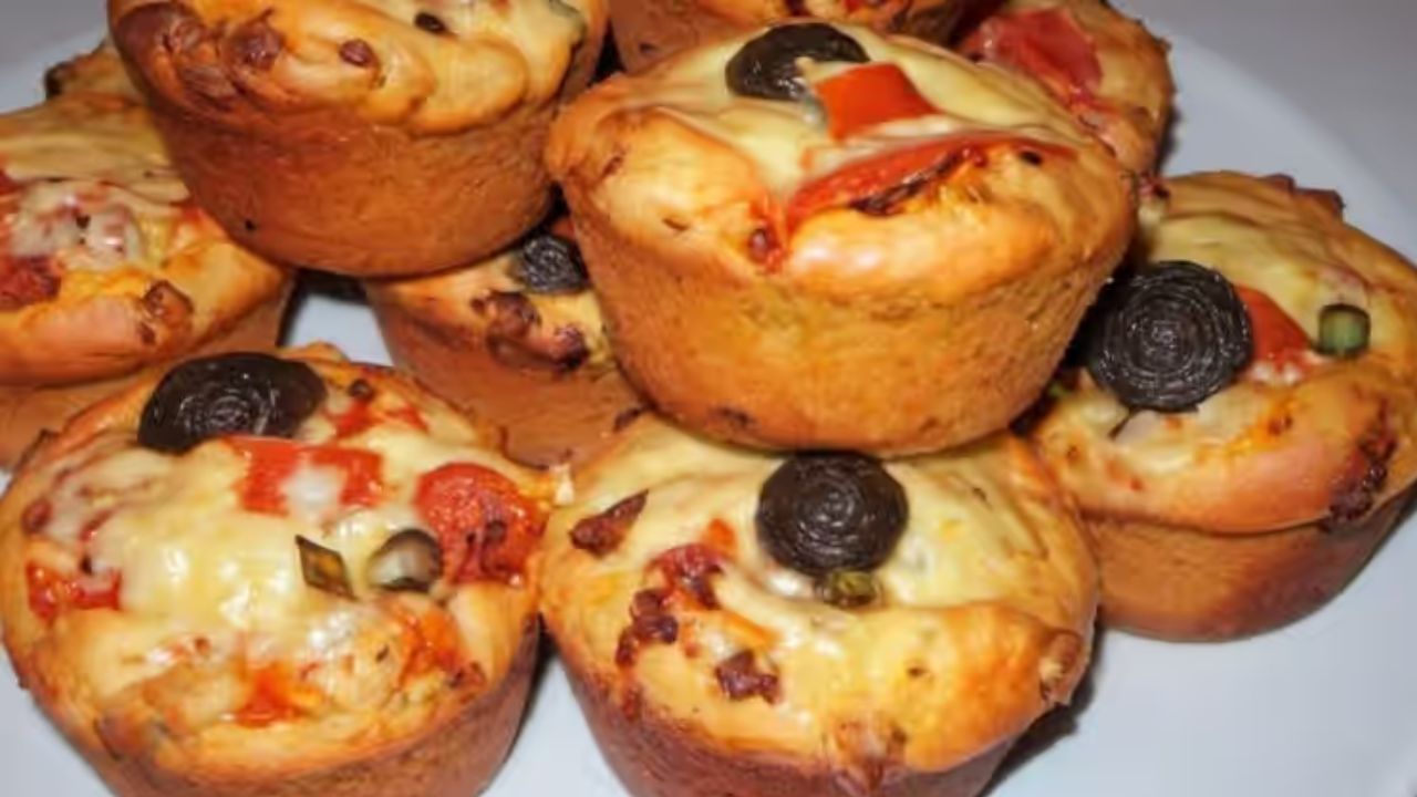 Bolinho de pizza salgado: Receita deliciosa de muffin salgado